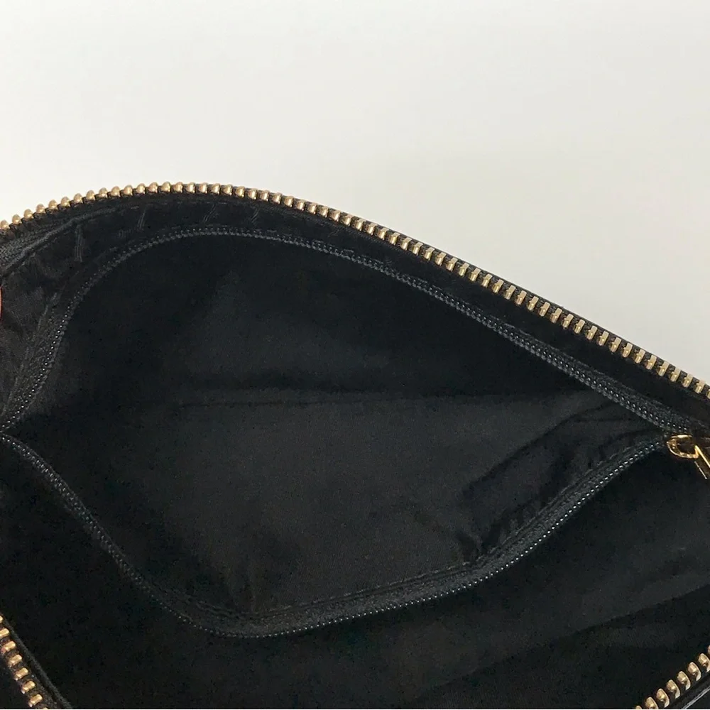 Salvatore Ferragamo Vara Ribbon Nylon/Leather Cosmetic Bag 😍🖤